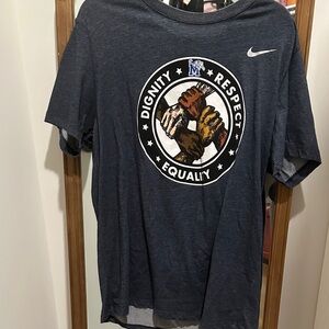 Nike Men's Charcoal Graphic Tee Memphis tigers